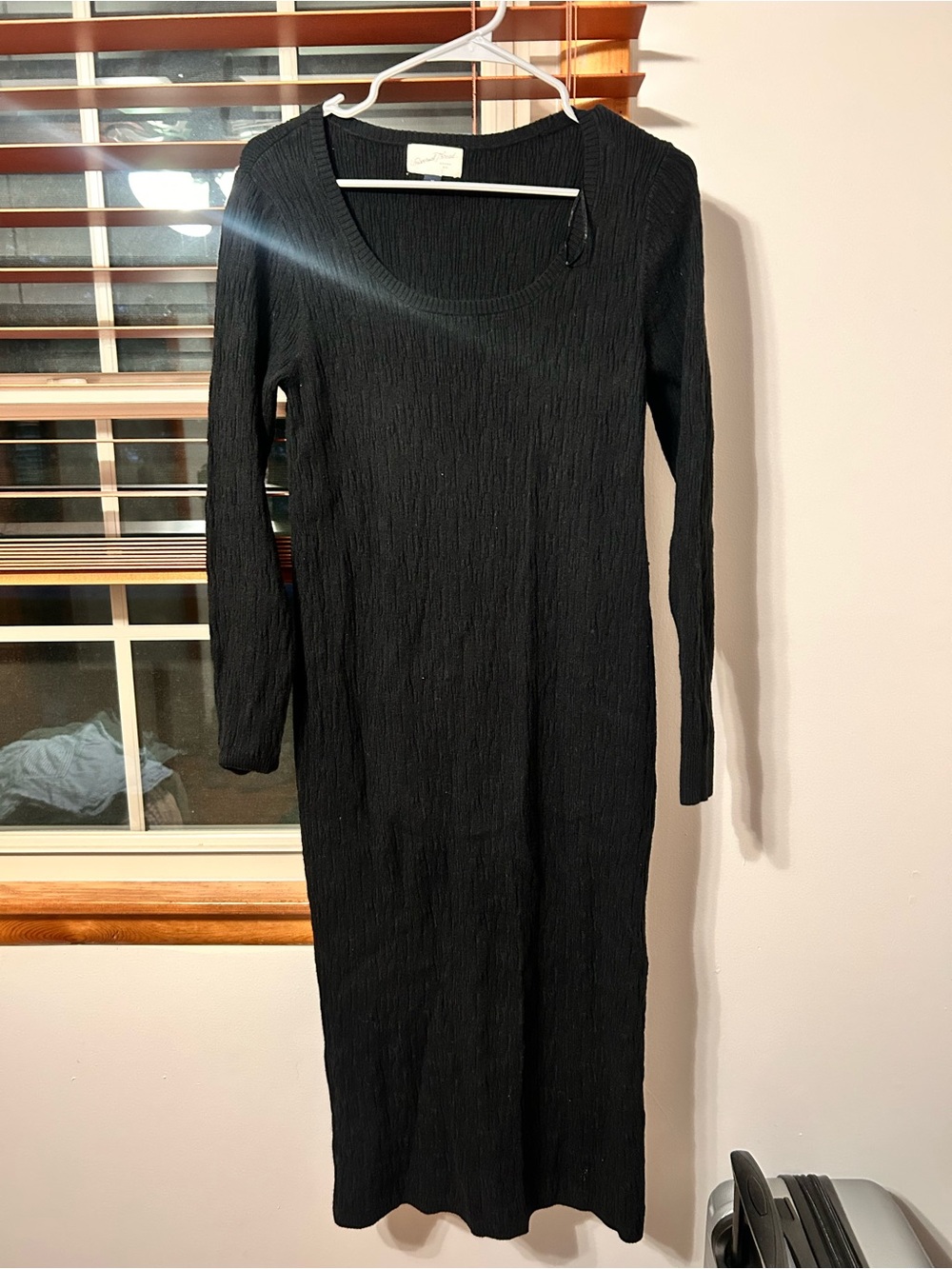 Universal Thread Black Long Sleeve Maxi Dress